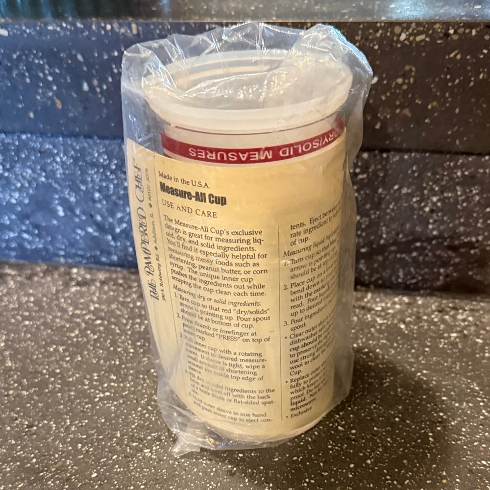 Pampered Chef  Measuring-All Cup #2225 (Original Version)